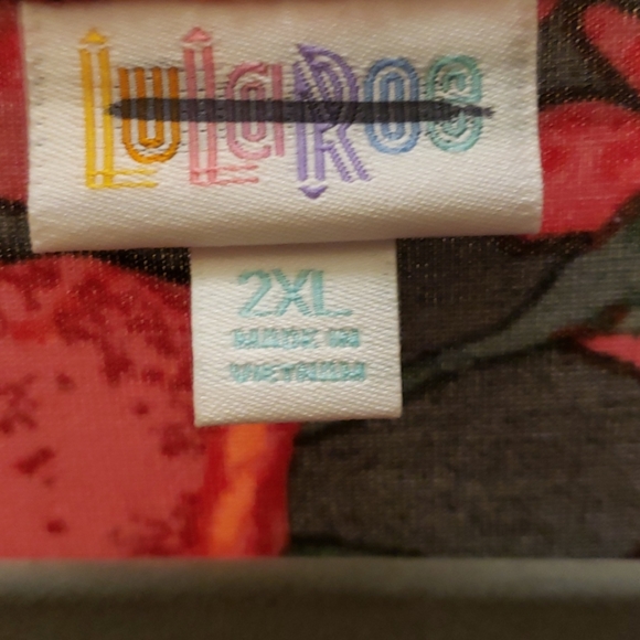 LulaRoe womens T-shirt size 2X - Picture 2 of 4